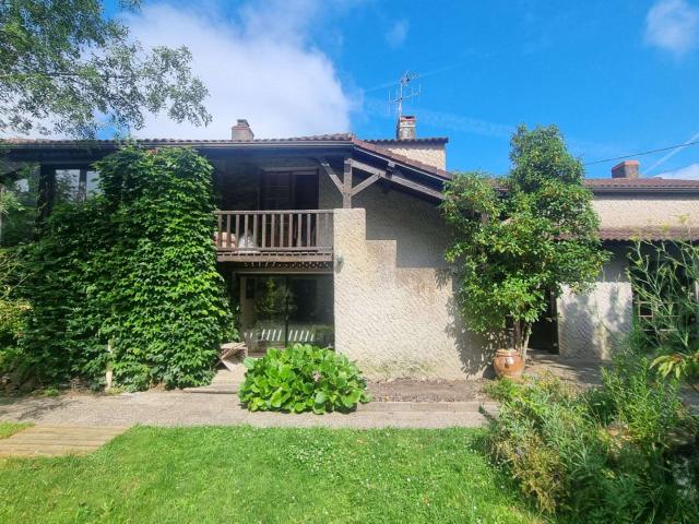 Maison vente à Nantes, Saint-même-le-tenu