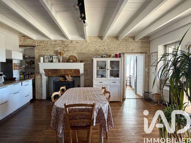Maison vente à Confolens, Maine-de-boixe