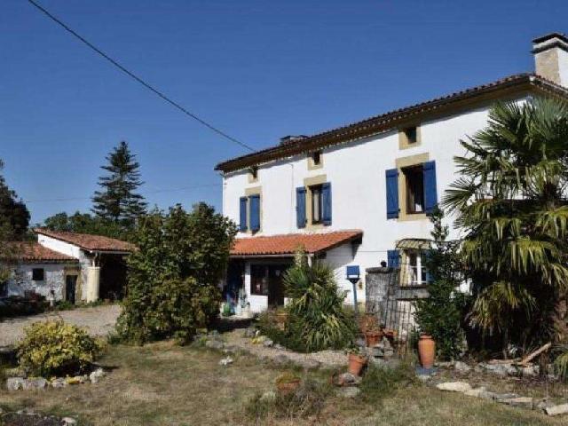 Maison vente à Confolens, Mansle