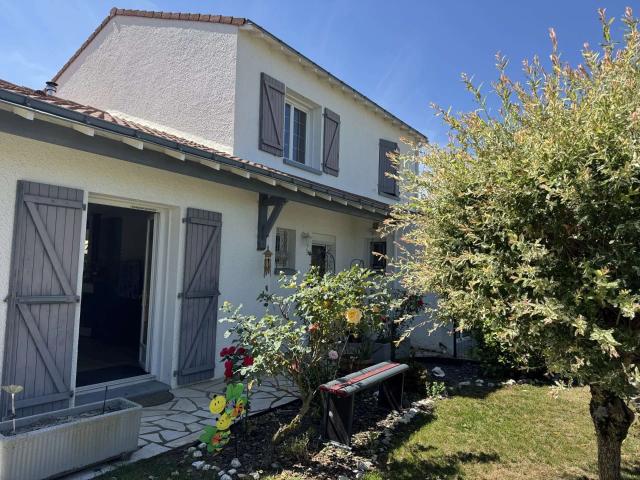 Maison vente à Nantes, Montbert