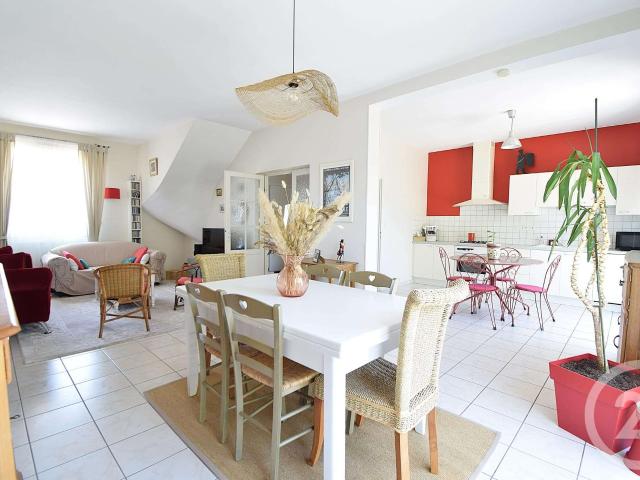 Maison vente à Laval, Saint-berthevin