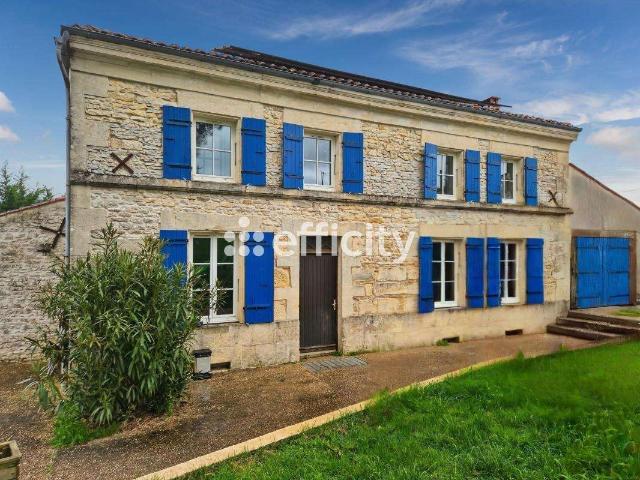 Maison vente à Saint-Jean-d'Angély, Nouvelle-Aquitaine