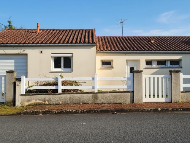 Maison vente à Saint-Jean-d'Angély, Saint-jean-d'angély