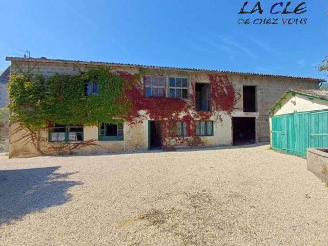 Maison vente à Parthenay, Saint-laurs