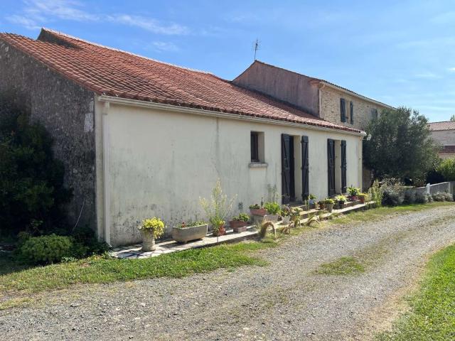 Maison vente à Fontenay-le-Comte, Saint-martin-des-fontaines