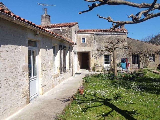 Maison vente à Rochefort, Saint-pierre-d'amilly