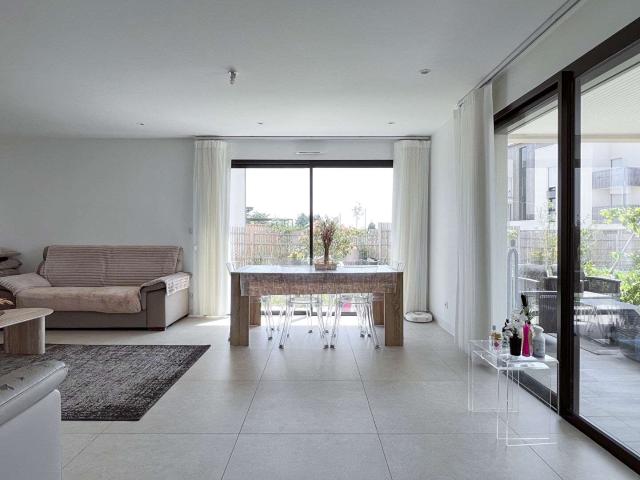 Maison vente à Angers, Sainte-gemmes-sur-loire