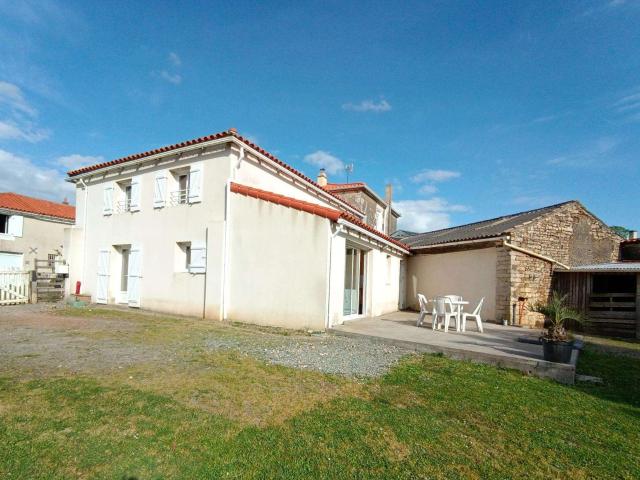 Maison vente à Fontenay-le-Comte, Sainte-hermine