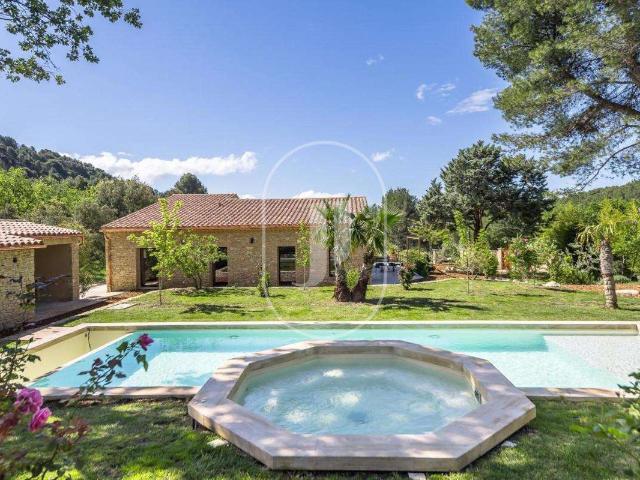Maison vente à Saumane-de-Vaucluse, Vaucluse