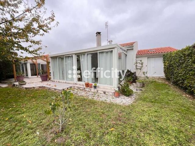 Maison vente à Saintes, Semussac
