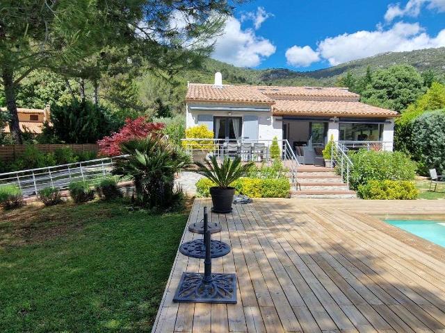Maison vente à Arrondissement de Toulon, Signes
