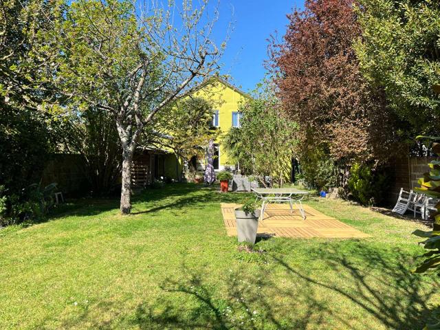 Maison vente à Angers, Tiercé