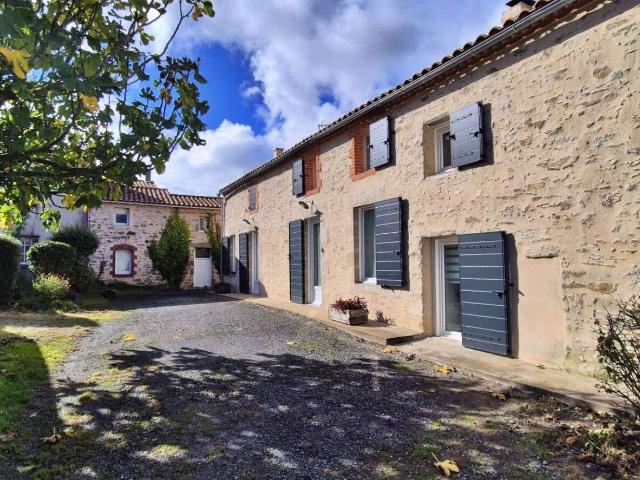 Maison vente à La Roche-sur-Yon, Montaigu