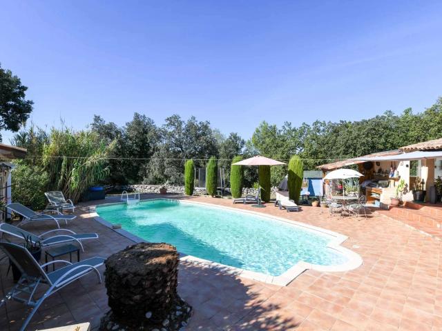 Maison vente à Nîmes, Uzès