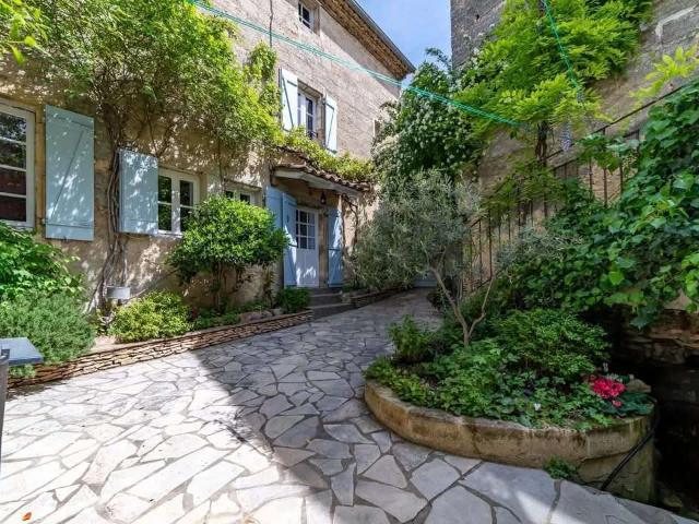 Maison vente à Nîmes, Uzès