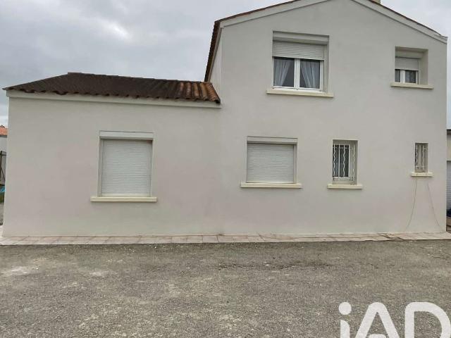 Maison vente à La Rochelle, Vérines