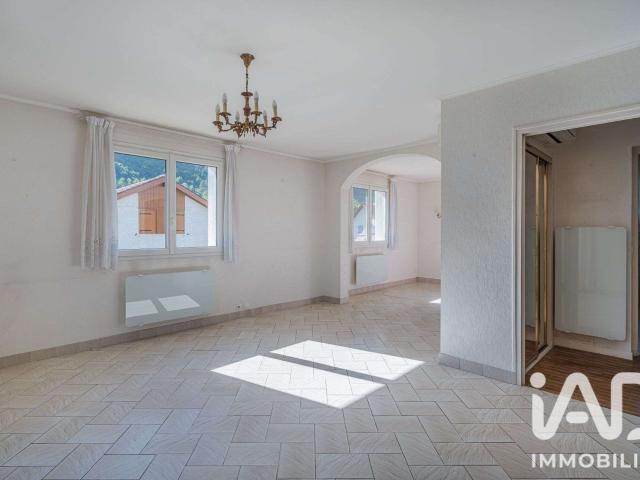 Maison vente à Grenoble, Vif