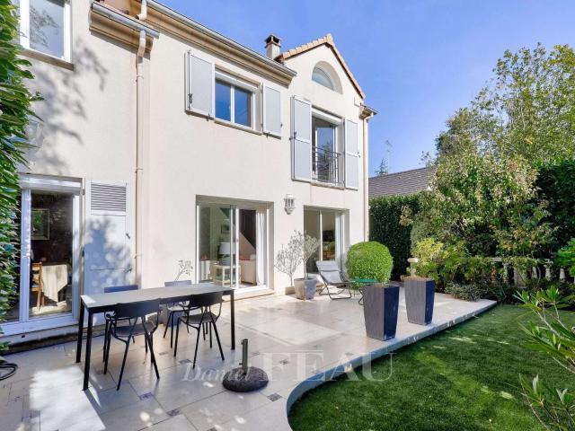 Maison vente à Boulogne-Billancourt, Ville-d'avray