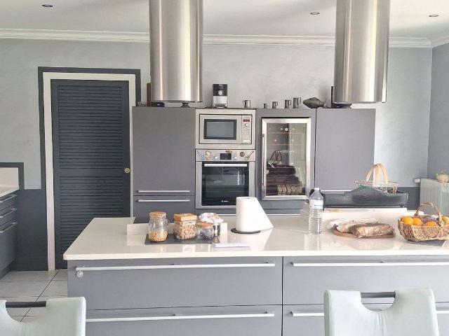 Maison vente à La Rochelle, Yves