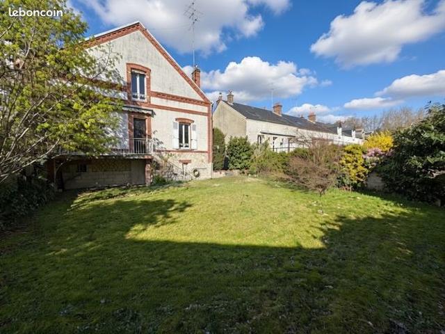 Maison vente à Fontainebleau, Montcourt-fromonville
