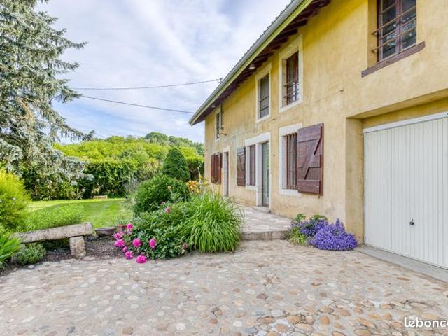 Maison vente à Ussel, Saint-rémy