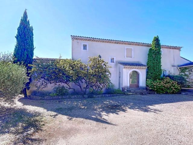 Maison vente à Arles, Maillane