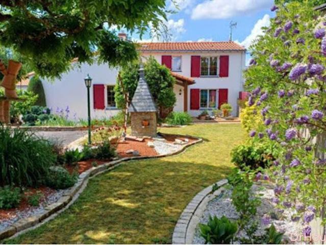 Maison vente à Nantes, Lège