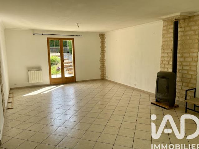 Maison vente à Le Village, Courtois-sur-Yonne