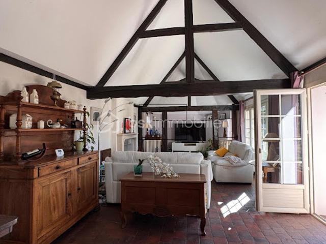Maison vente à Sylvains-les-Moulins, Sylvains-Lès-Moulins