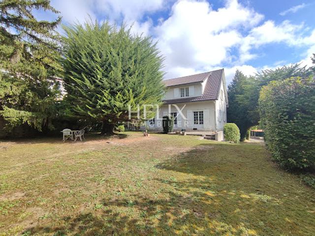 Maison vente à Saint-Germain-en-Laye, Le Mesnil-le-roi