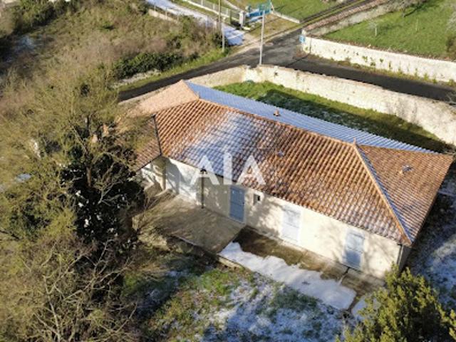 Maison vente à Confolens, Montignac-charente