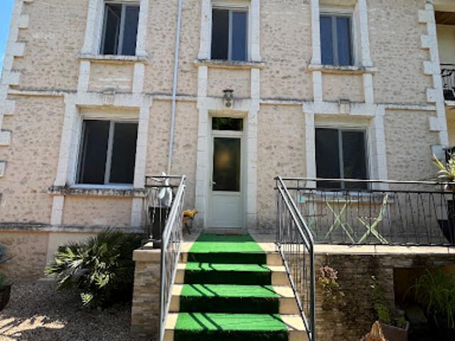 Maison vente à Angoulême, Médillac