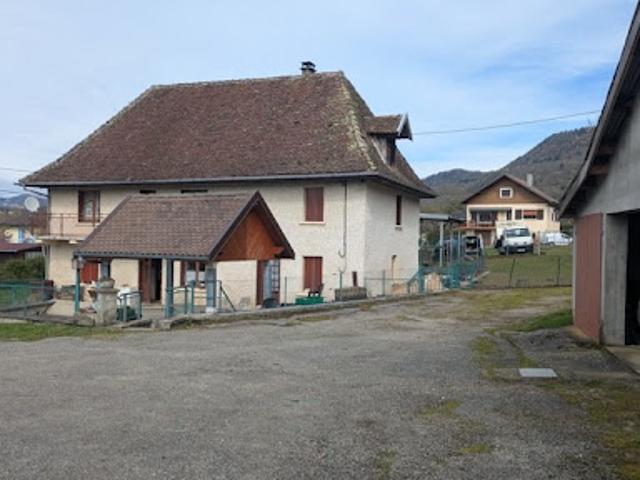 Maison vente à Chambéry, Saint-béron
