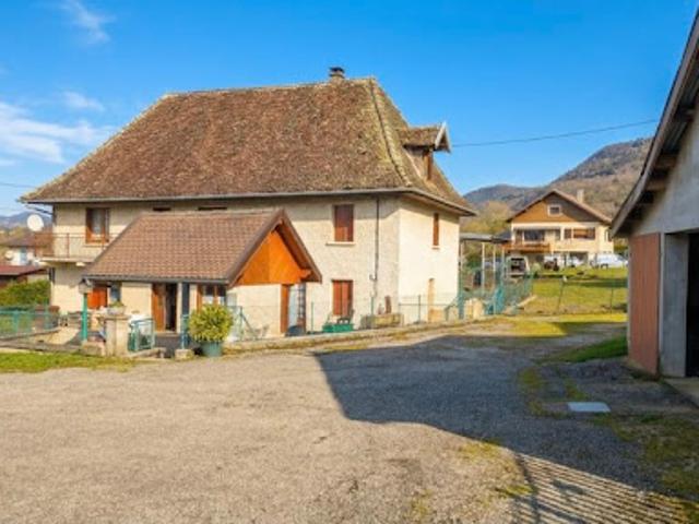 Maison vente à Chambéry, Saint-béron