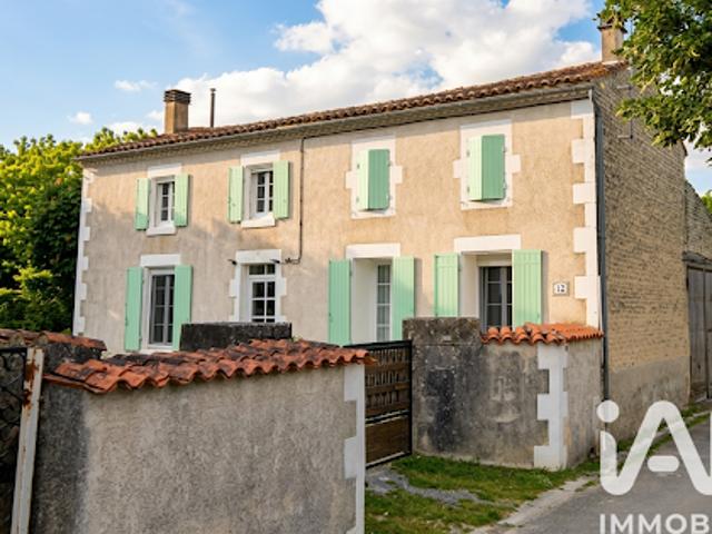 Maison vente à Saint-Jean-d'Angély, Paillé