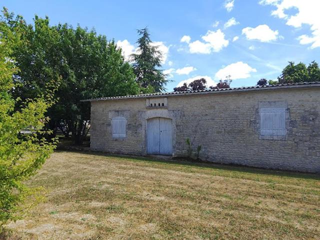 Maison vente à Cognac, Auge-saint-médard