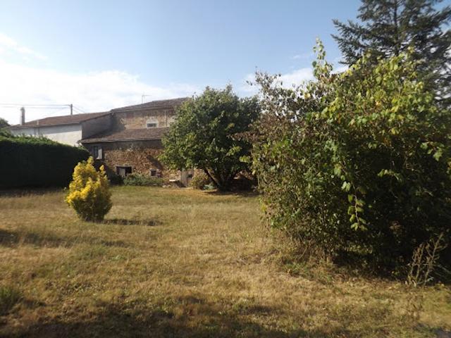 Maison vente à Confolens, Chabrac
