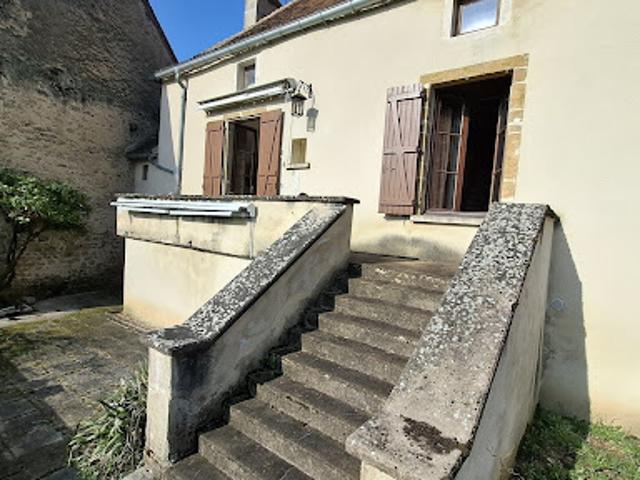 Maison vente à Mâcon, Sigy-le-châtel