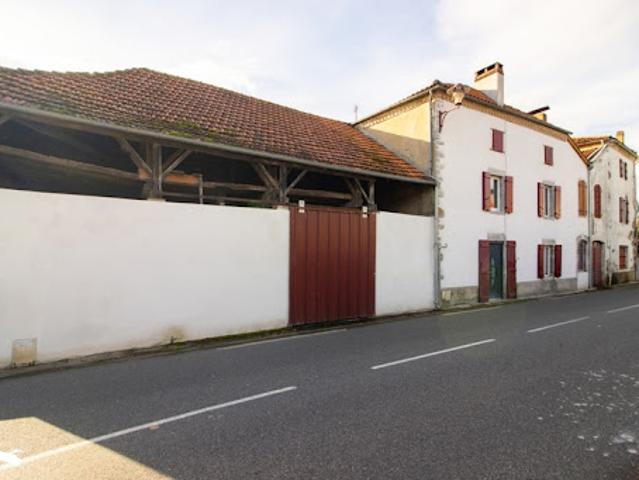 Maison vente à Oloron-Sainte-Marie, Escos