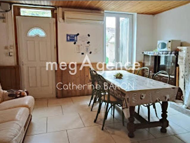 Maison vente à Saint-Jean-d'Angély, Matha