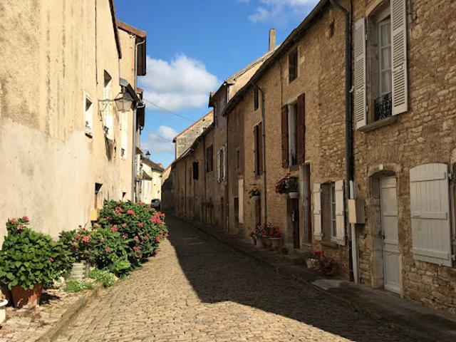 Maison vente à Chalon-sur-Saône, Saint-gengoux-le-national