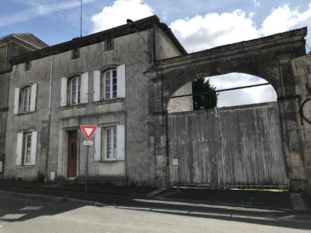 Maison vente à Cognac, Barbezieux-saint-hilaire
