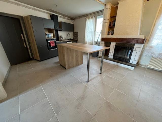 Maison vente à Confolens, Chassiecq