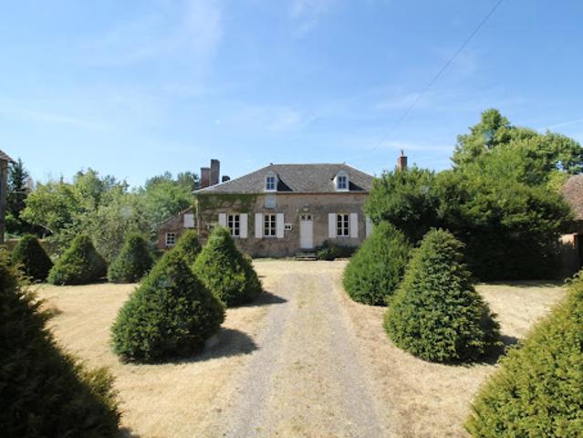 Maison vente à Château-Chinon (Ville), Charrin
