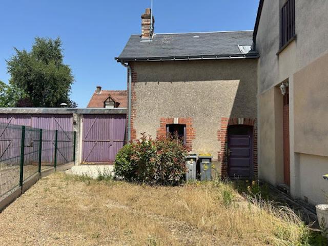 Maison vente à Tours, Monnaie