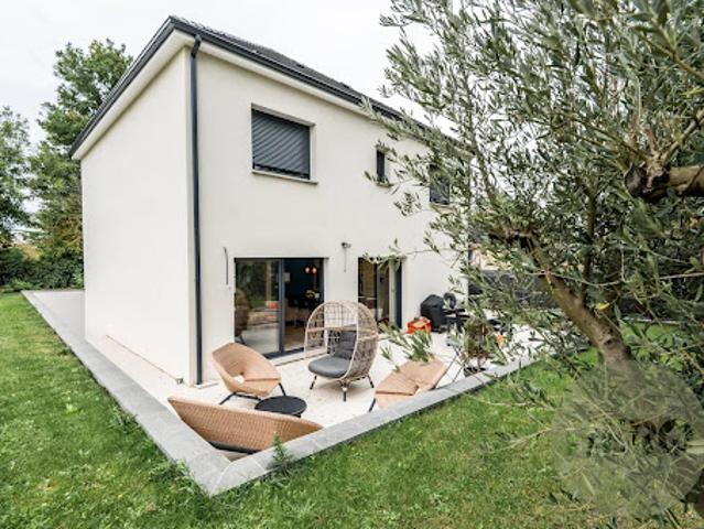Maison vente à Versailles, Plaisir