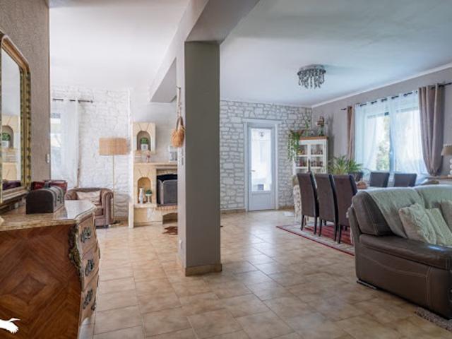 Maison vente à Saint-Jean-d'Angély, Saint-jean-d'angély
