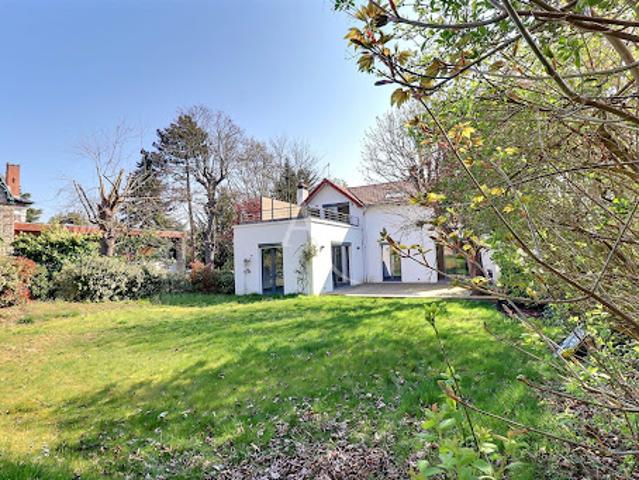 Maison vente à Saint-Germain-en-Laye, Le Mesnil-le-roi