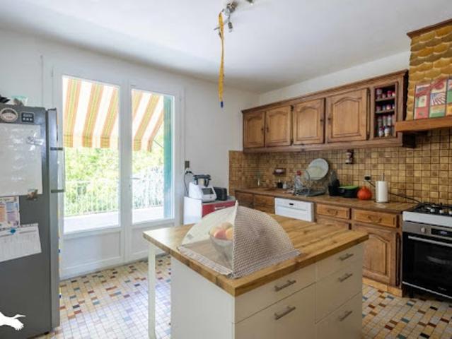 Maison vente à La Rochefoucauld, La Rochefoucauld-en-Angoumois