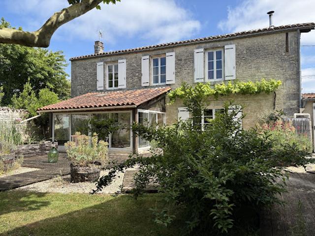 Maison vente à Cognac, Nouvelle-Aquitaine